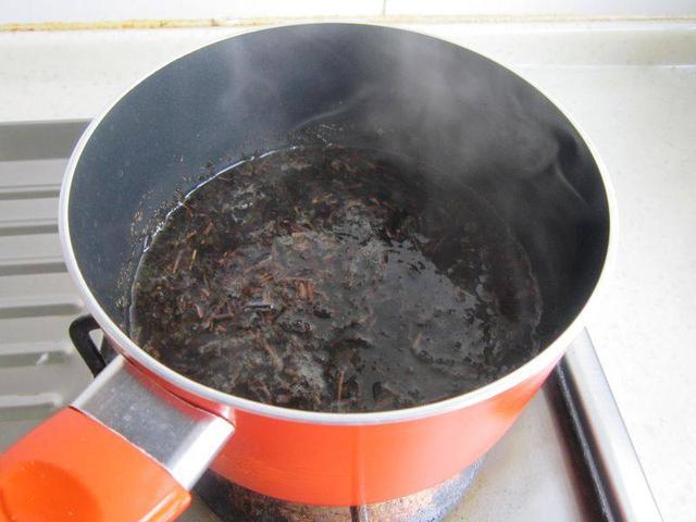 舌尖上的新疆：“咸香咸香”的新疆奶茶，只要5分钟就搞定~