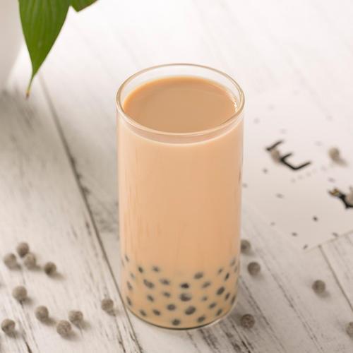想喝奶茶吗？一分钟教你学会制作经典珍珠奶茶，奶味十足