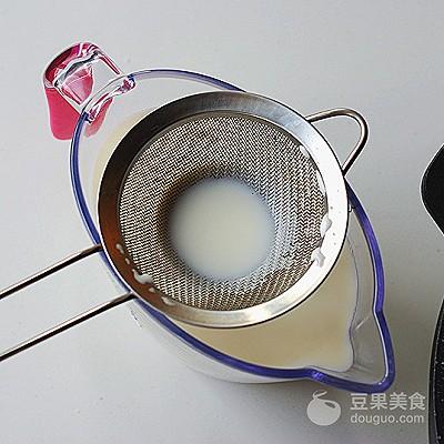 丝滑醇厚的原味酸奶